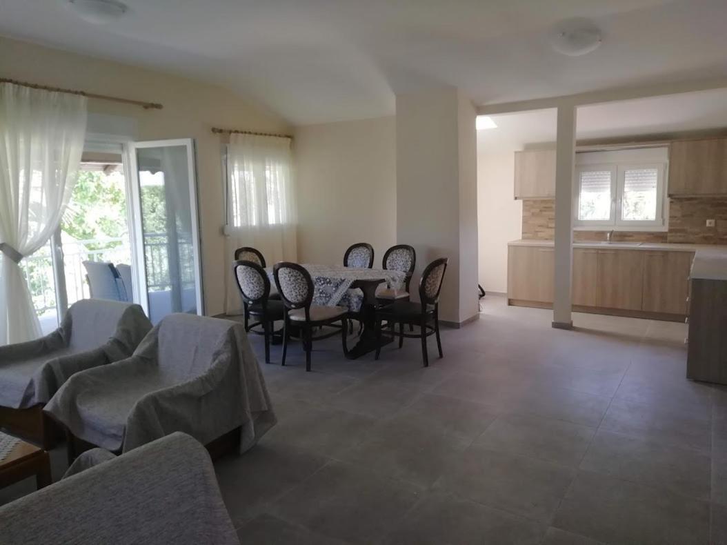 Villa Fotis View Paralía Skotínis エクステリア 写真