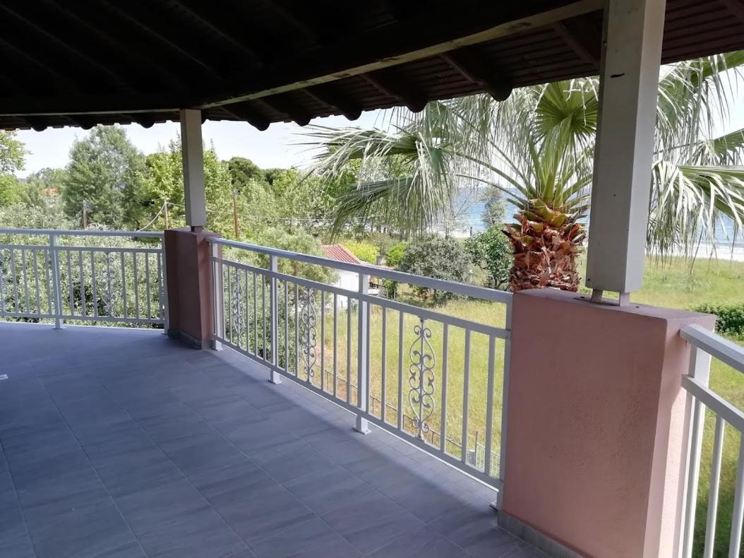 Villa Fotis View Paralía Skotínis エクステリア 写真