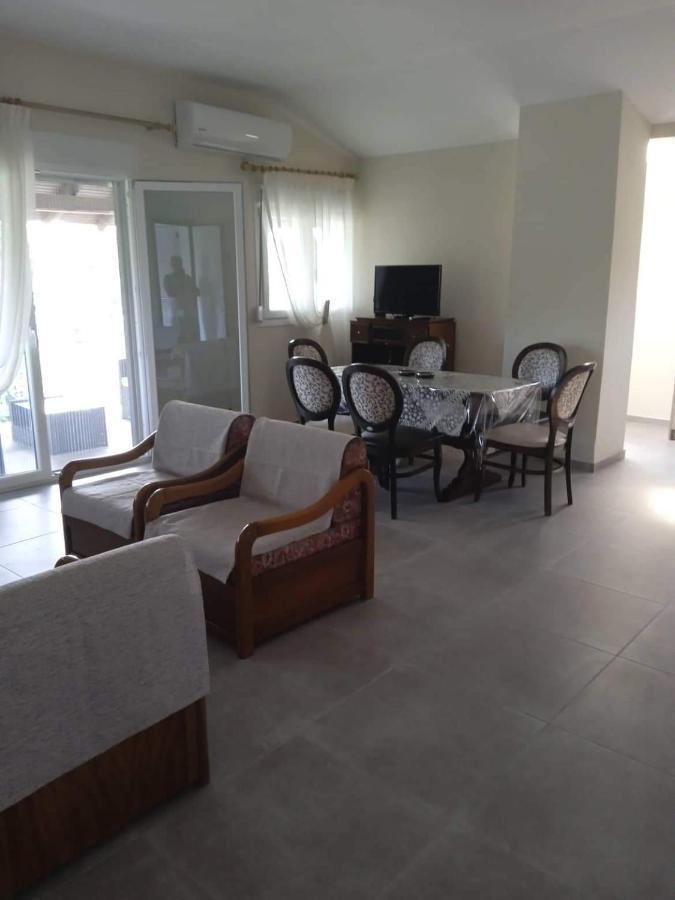 Villa Fotis View Paralía Skotínis エクステリア 写真